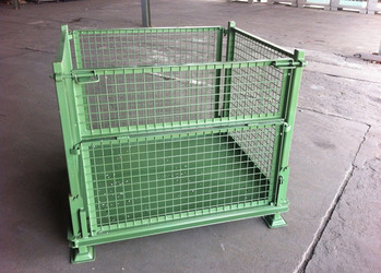 Gitterbox stapelbar und faltbar T5 2032 Daimler AG