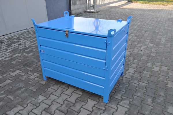 Geschlossener Blechbehälter