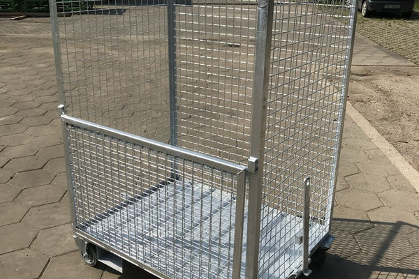 Gitterrollbehälter mit klape